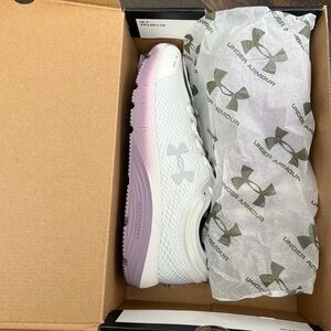 Size 10 - Under Armour Charged Bandit 5 White